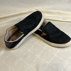 OluKai slippers. Size 8 women’s